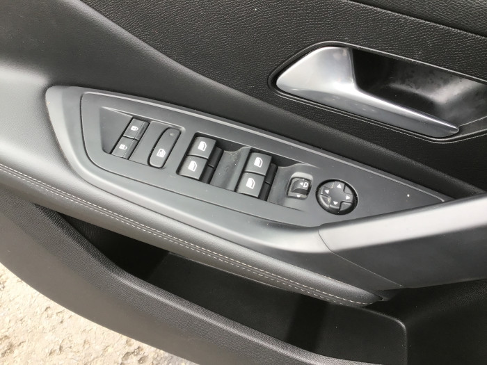 Peugeot 308 PureTech 130ch S&S EAT8 Allure