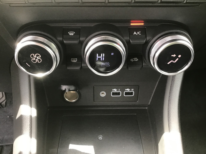 Renault CAPTUR mild hybrid 140 Techno