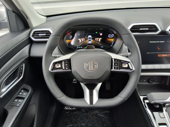 MG ZS Nouveau 1.5 L Hybrid+ 197 ch Luxury