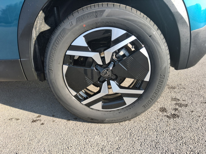 Peugeot 2008 Nouveau Hybrid 145 e-DCS6 Allure