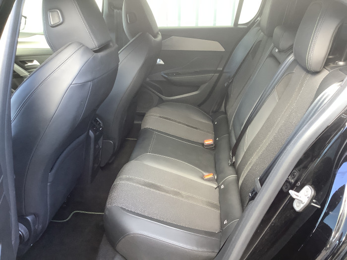 Peugeot 308 Hybrid 136 e-DCS6 GT