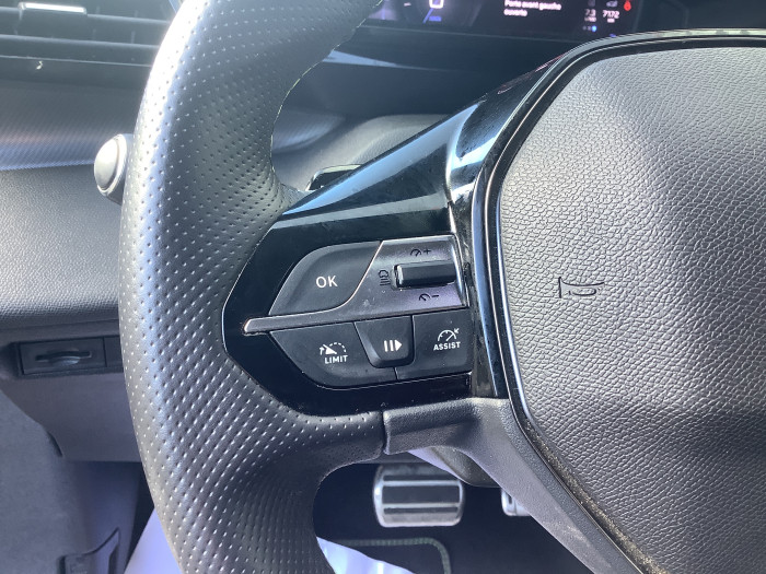Peugeot 308 Hybrid 136 e-DCS6 GT