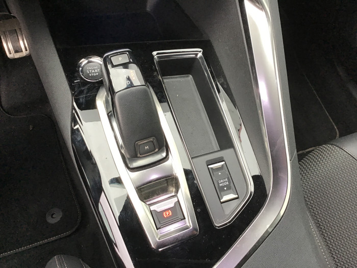 Peugeot 3008 BlueHDi 130ch S&S EAT8 GT