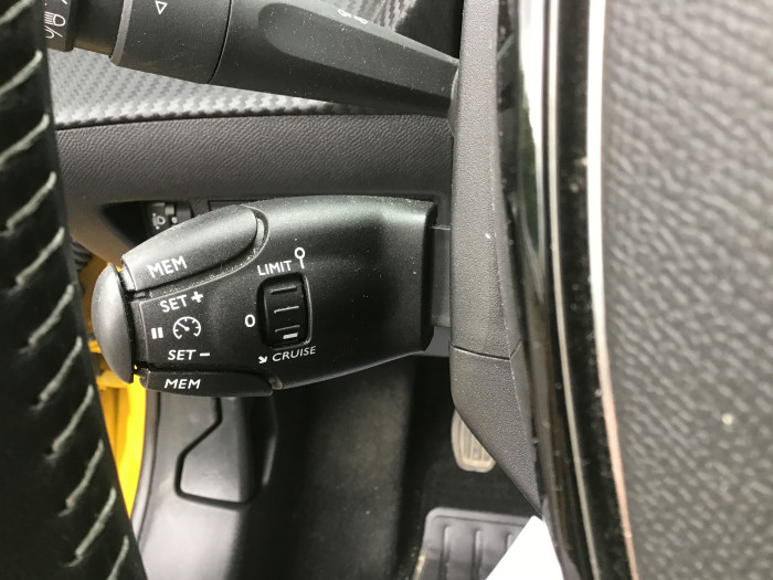 Peugeot 208 PureTech 100 S&S BVM6 Active