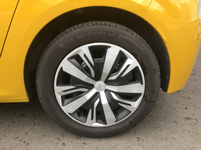 Peugeot 208 PureTech 100 S&S BVM6 Active
