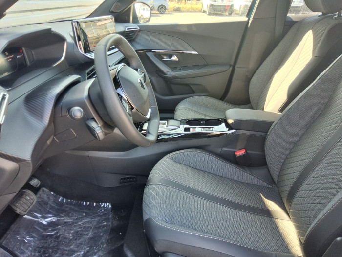 Peugeot 2008 Nouveau Hybrid 145 ch e-DCS6 Allure