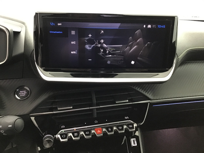 Peugeot 2008 Nouveau Hybrid 145 e-DCS6 GT