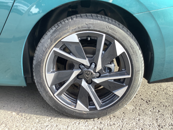 Peugeot 308 SW Hybrid 145 e-DCS6 Allure
