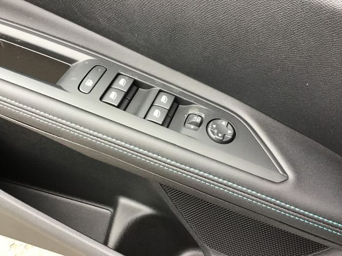 Peugeot 5008 BlueHDi 130ch S&S EAT8 Allure Pack