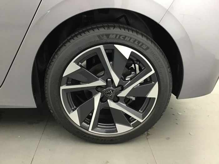 Peugeot 308 BlueHDi 130ch S&S EAT8 Allure