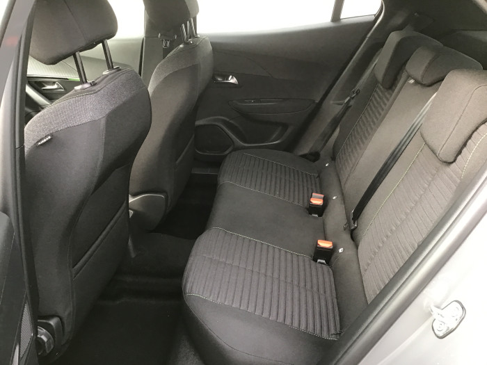 Peugeot 2008 Nouveau PureTech 100 S&S BVM6 Active