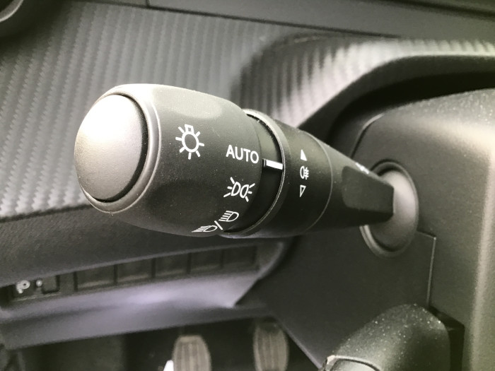 Peugeot 2008 Nouveau PureTech 100 S&S BVM6 Active