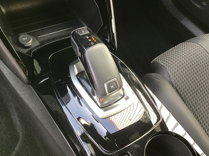 Peugeot 2008 PureTech 130 S&S EAT8 GT Line