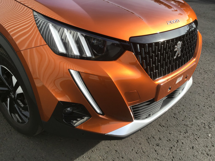 Peugeot 2008 PureTech 130 S&S EAT8 GT Line