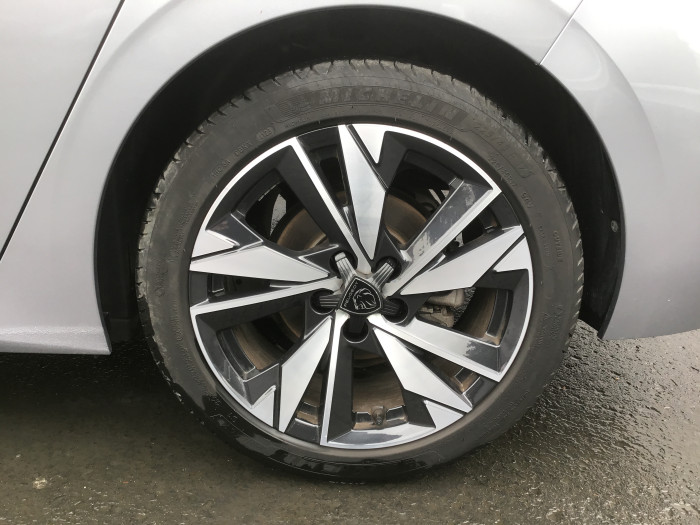 Peugeot 308 PureTech 130ch S&S EAT8 Allure