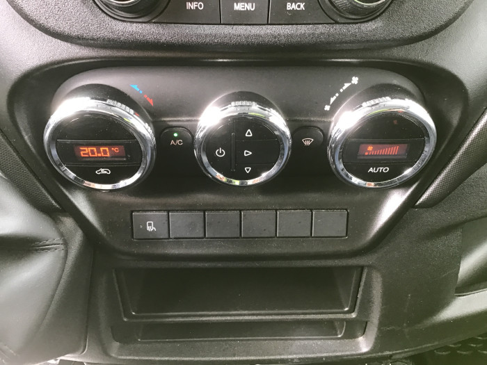 IVECO DAILY CHASSIS CABINE CAB 35 C 16 EMP 4100 QUAD-LEAF BVM6 3.0L