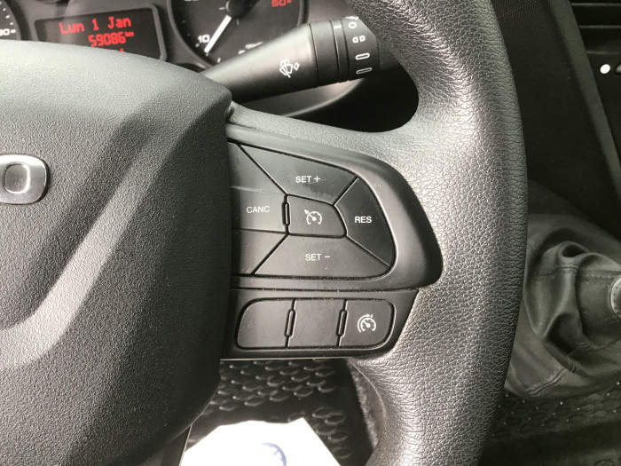 IVECO DAILY CHASSIS CABINE CAB 35 C 16 EMP 4100 QUAD-LEAF BVM6 3.0L