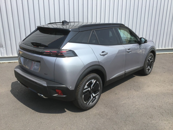 Peugeot 2008 Nouveau PureTech 130 S&S EAT8 GT