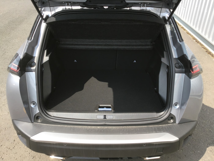 Peugeot 2008 Nouveau PureTech 130 S&S EAT8 GT