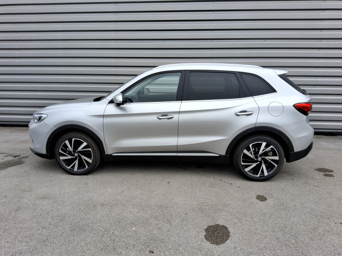 MG ZS Nouveau 1.5 L Hybrid+ 197 ch Luxury