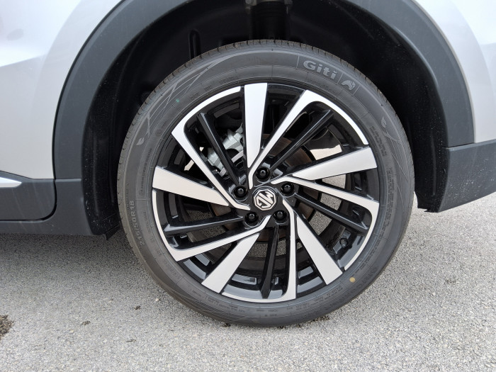 MG ZS Nouveau 1.5 L Hybrid+ 197 ch Luxury