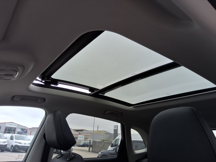 MG ZS Nouveau 1.5 L Hybrid+ 197 ch Luxury