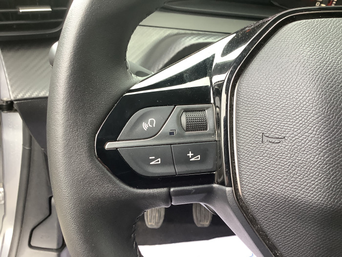 Peugeot 208 Nouvelle PureTech 100 S&S BVM6 Active
