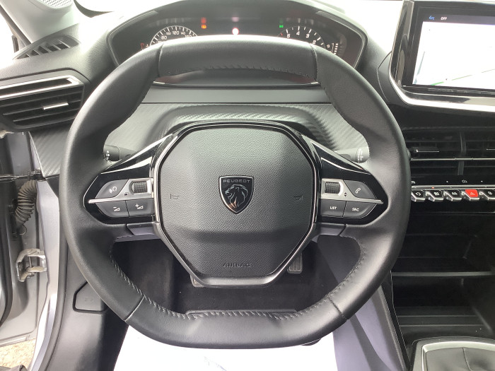 Peugeot 208 Nouvelle PureTech 100 S&S BVM6 Active
