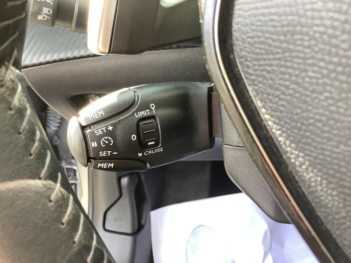 Peugeot 208 Nouvelle Hybrid 110 ch e-DCS6 Allure