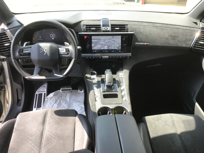 DS DS7 CROSSBACK BlueHDi 130 EAT8 Performance Line