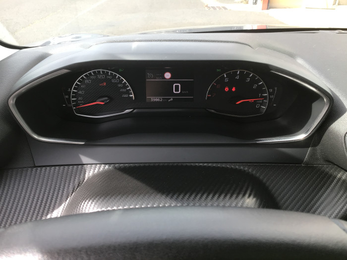 Peugeot 208 PureTech 75 S&S BVM5 Active Pack
