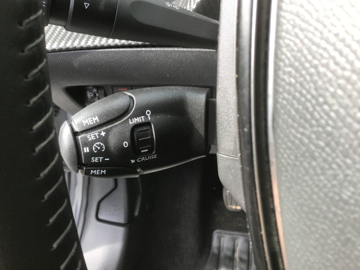 Peugeot 208 PureTech 75 S&S BVM5 Active Pack