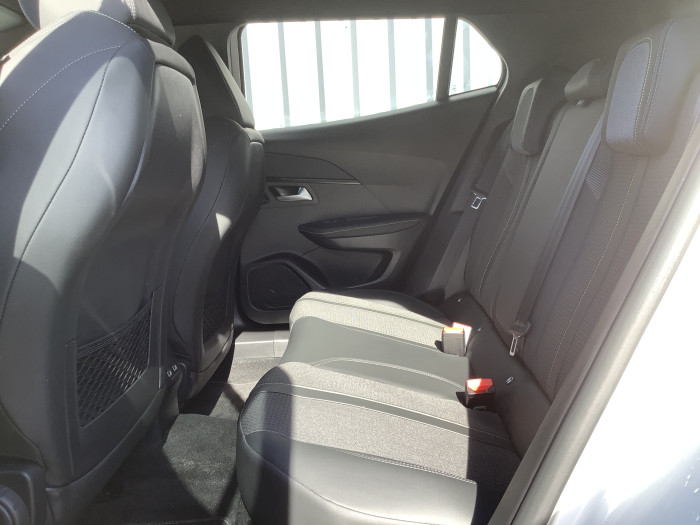 Peugeot 2008 PureTech 130 S&S BVM6 GT