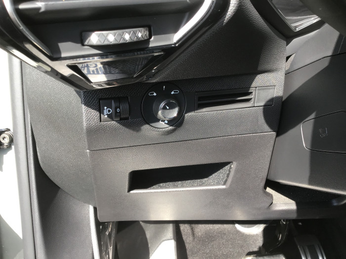 DS DS 7 Nouveau BlueHDi 130 EAT8 Performance Line
