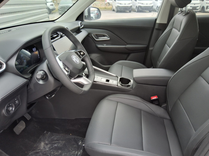 MG ZS Nouveau 1.5 L Hybrid+ 197 ch Luxury