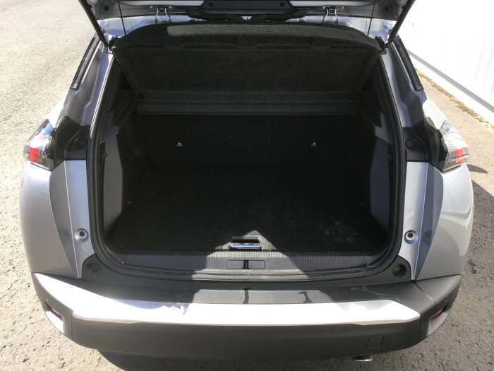 Peugeot 2008 BlueHDi 130 S&S EAT8 Allure Pack