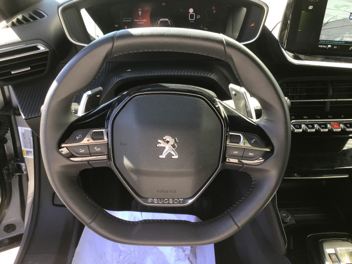 Peugeot 2008 BlueHDi 130 S&S EAT8 Allure Pack