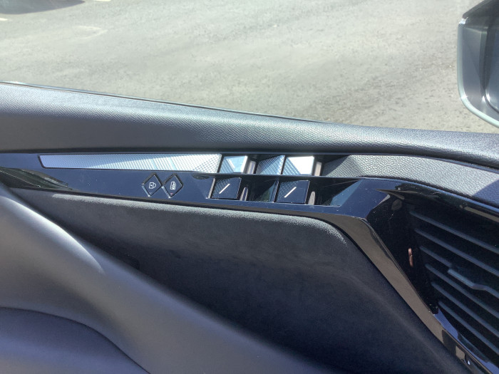 DS DS 4 PureTech 130 EAT8 Performance Line