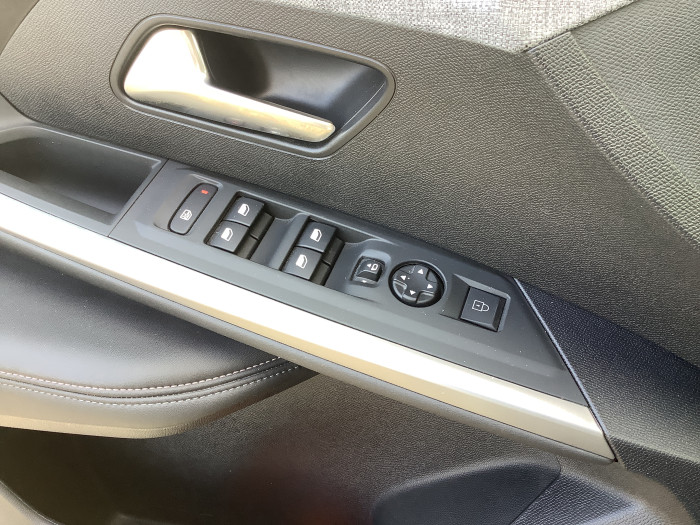 Peugeot 3008 Nouveau Hybrid 136 e-DCS6 Allure