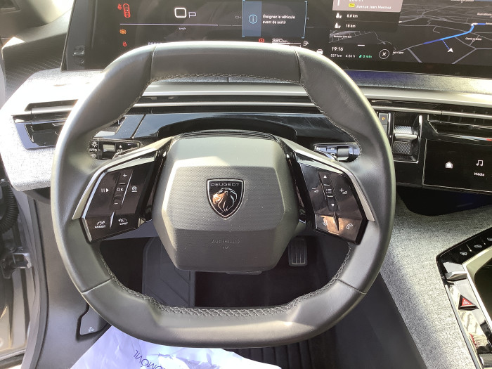Peugeot 3008 Nouveau Hybrid 136 e-DCS6 Allure