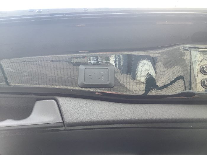 Toyota RAV4 HYBRIDE MY23 218 ch 2WD Dynamic