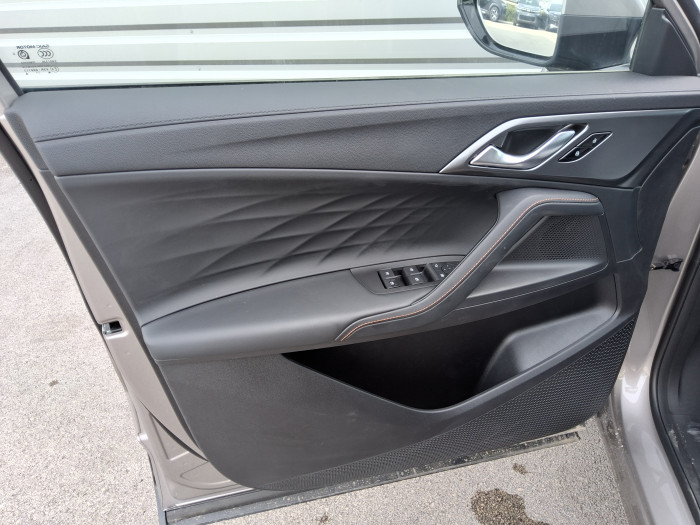 MG EHS Nouveau 1.5 Hybrid+ 224 ch Luxury