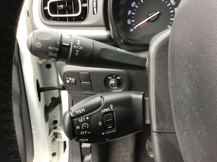 Citroën C3 PureTech 83 S&S BVM5 Shine