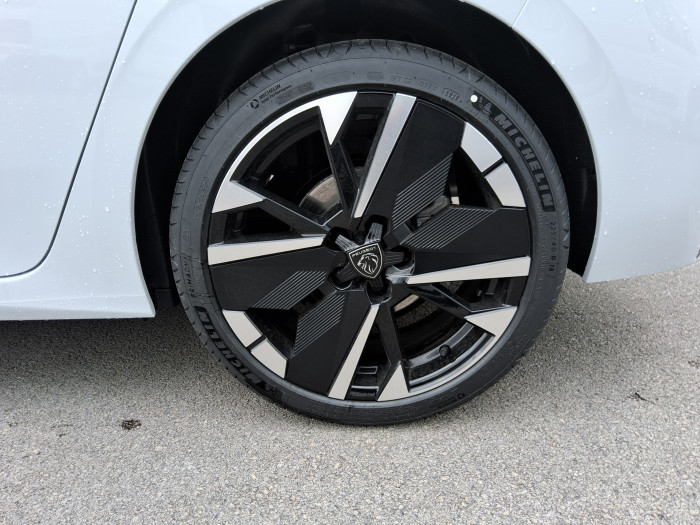 Peugeot 308 DIESEL Nouvelle BlueHDi 130ch S&S EAT8 GT