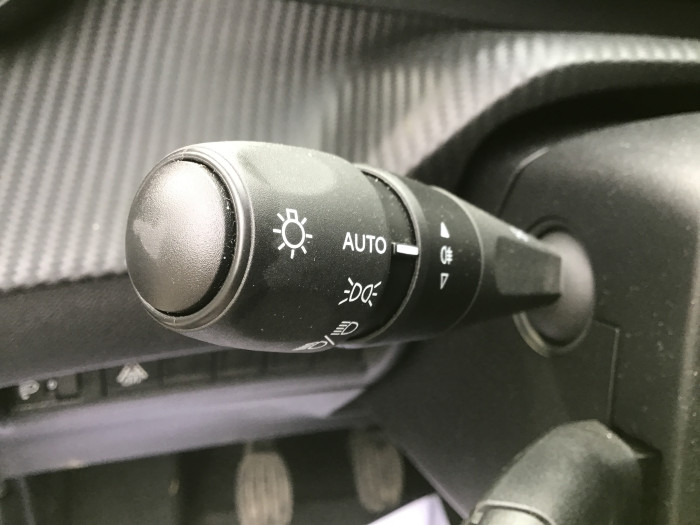Peugeot 208 PureTech 100 S&S BVM6 Allure Pack