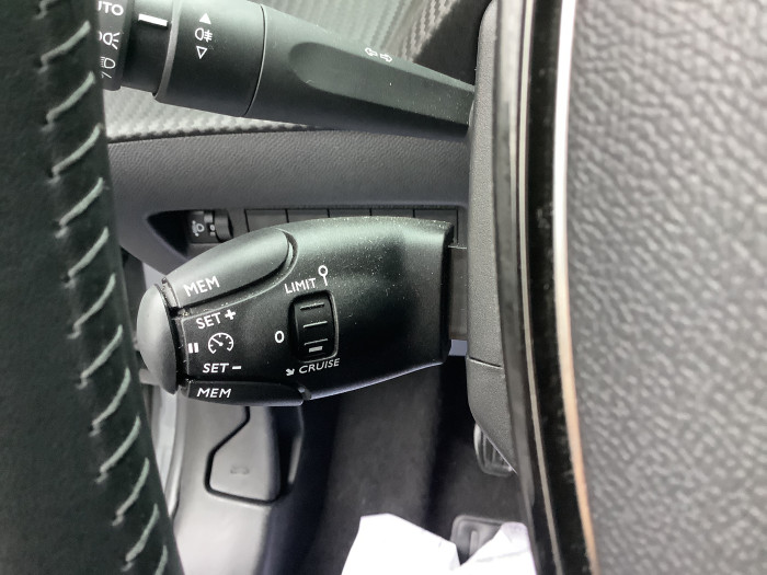 Peugeot 208 Nouvelle 100 S&S BVM6 Allure