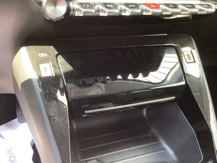 Peugeot 208 Nouvelle Hybrid 100 e-DCS6 Allure