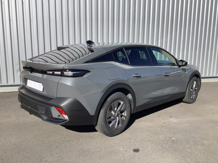 Peugeot 408 Hybrid 136 e-DCS6 Allure