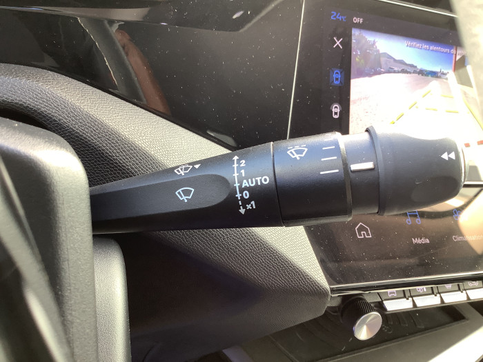 Peugeot 408 Hybrid 136 e-DCS6 Allure