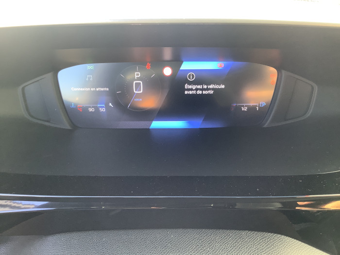 Peugeot 408 Hybrid 136 e-DCS6 Allure